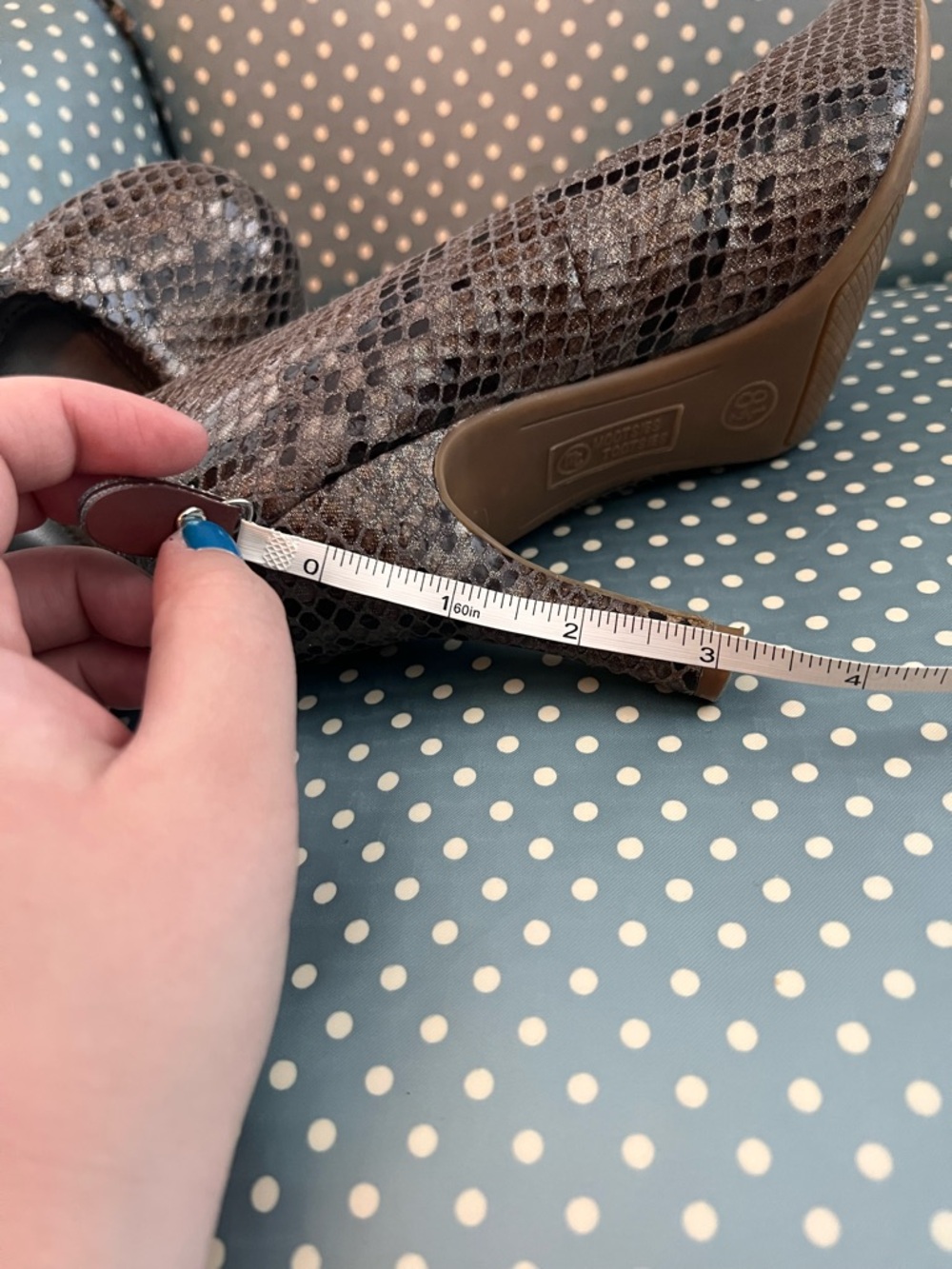 🌟Host Pick🌟Mootsies Tootsies Taupe Snakeskin Pattern Pumps - Picture 9 of 9